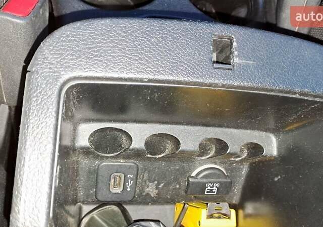 Чорний Джип Cherokee, об'ємом двигуна 2.36 л та пробігом 139 тис. км за 13458 $, фото 33 на Automoto.ua