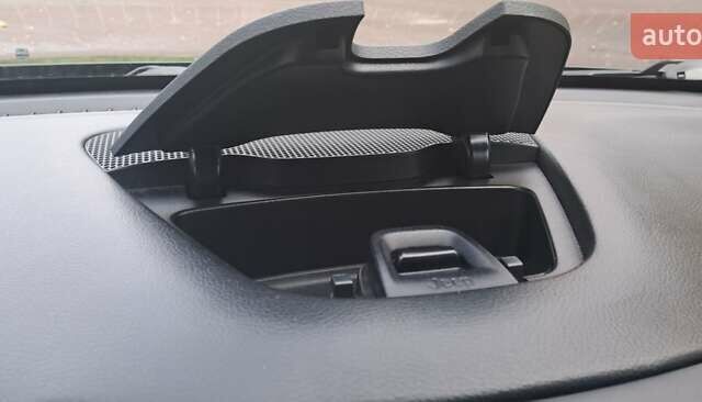 Чорний Джип Cherokee, об'ємом двигуна 2.36 л та пробігом 139 тис. км за 13458 $, фото 32 на Automoto.ua