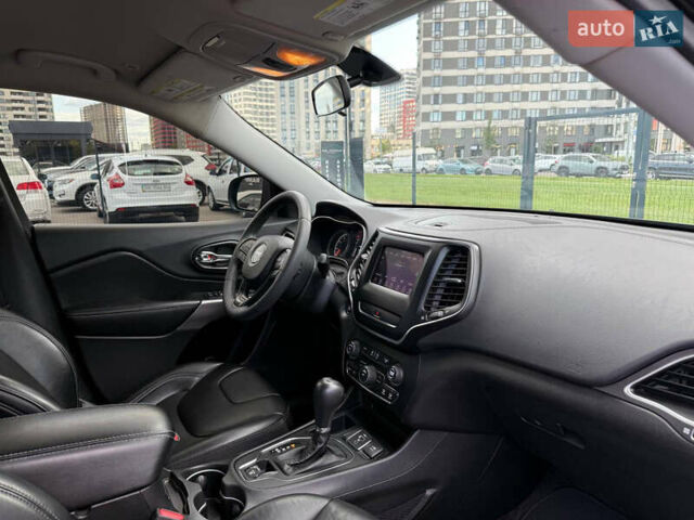 Чорний Джип Cherokee, об'ємом двигуна 2.4 л та пробігом 67 тис. км за 14500 $, фото 38 на Automoto.ua