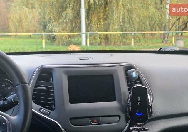 Чорний Джип Cherokee, об'ємом двигуна 2.36 л та пробігом 139 тис. км за 13458 $, фото 23 на Automoto.ua