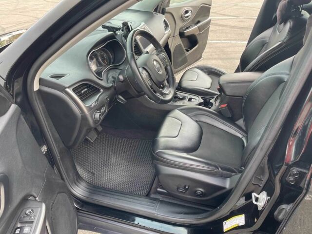 Черный Джип Чероки, объемом двигателя 2.4 л и пробегом 155 тыс. км за 15000 $, фото 19 на Automoto.ua