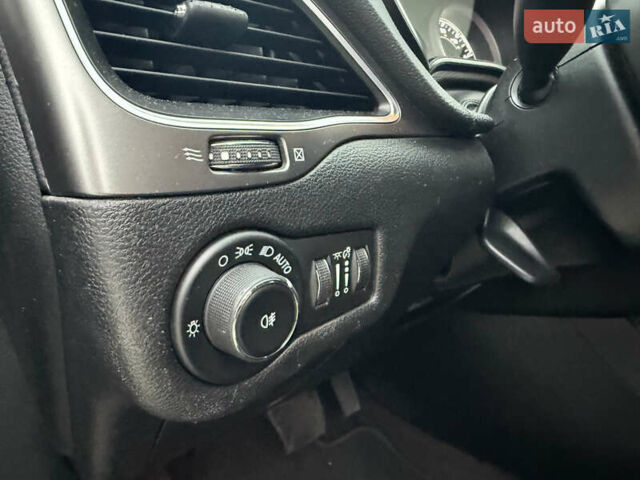 Черный Джип Чероки, объемом двигателя 2.36 л и пробегом 70 тыс. км за 13300 $, фото 18 на Automoto.ua