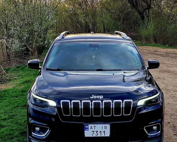 Чорний Джип Cherokee, об'ємом двигуна 3.24 л та пробігом 90 тис. км за 22500 $, фото 1 на Automoto.ua