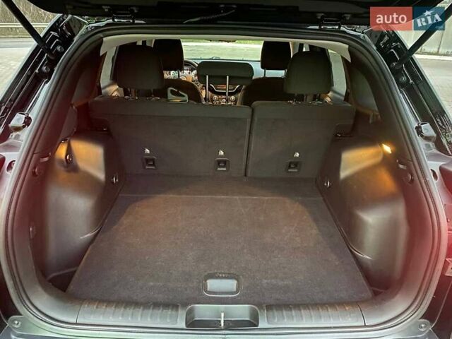 Черный Джип Чероки, объемом двигателя 2.36 л и пробегом 159 тыс. км за 14000 $, фото 16 на Automoto.ua