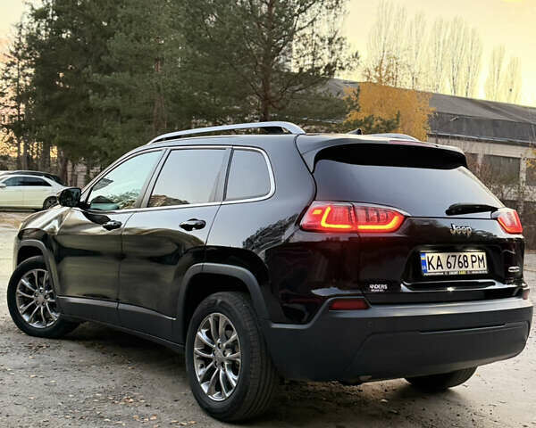 Черный Джип Чероки, объемом двигателя 2.36 л и пробегом 146 тыс. км за 14999 $, фото 2 на Automoto.ua