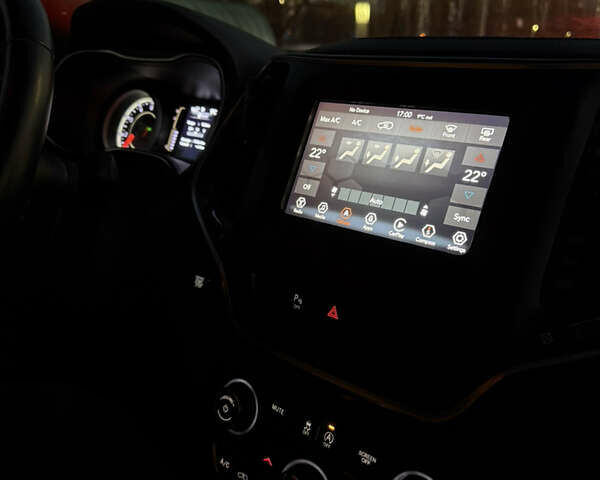 Черный Джип Чероки, объемом двигателя 2.36 л и пробегом 146 тыс. км за 14999 $, фото 20 на Automoto.ua