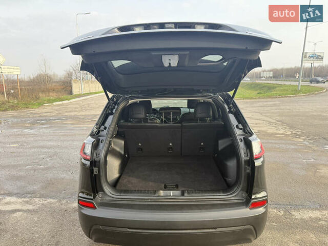 Черный Джип Чероки, объемом двигателя 2.36 л и пробегом 114 тыс. км за 17400 $, фото 36 на Automoto.ua