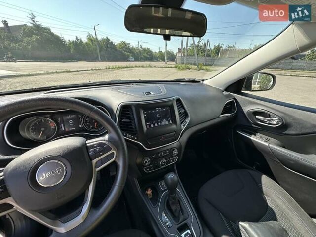 Черный Джип Чероки, объемом двигателя 2.4 л и пробегом 79 тыс. км за 15000 $, фото 20 на Automoto.ua