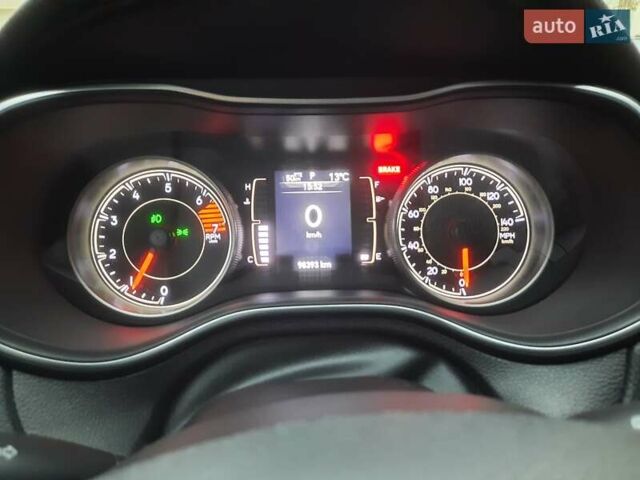 Чорний Джип Cherokee, об'ємом двигуна 2.36 л та пробігом 98 тис. км за 13500 $, фото 13 на Automoto.ua