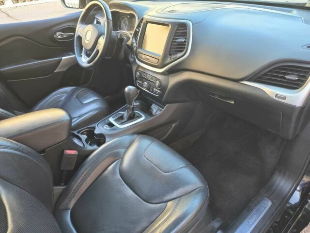 Чорний Джип Cherokee, об'ємом двигуна 3.2 л та пробігом 48 тис. км за 8300 $, фото 8 на Automoto.ua