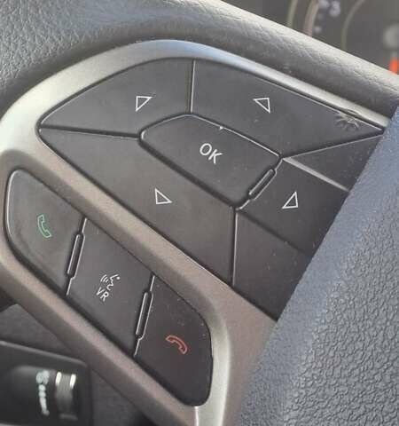 Чорний Джип Cherokee, об'ємом двигуна 2.36 л та пробігом 139 тис. км за 13458 $, фото 27 на Automoto.ua