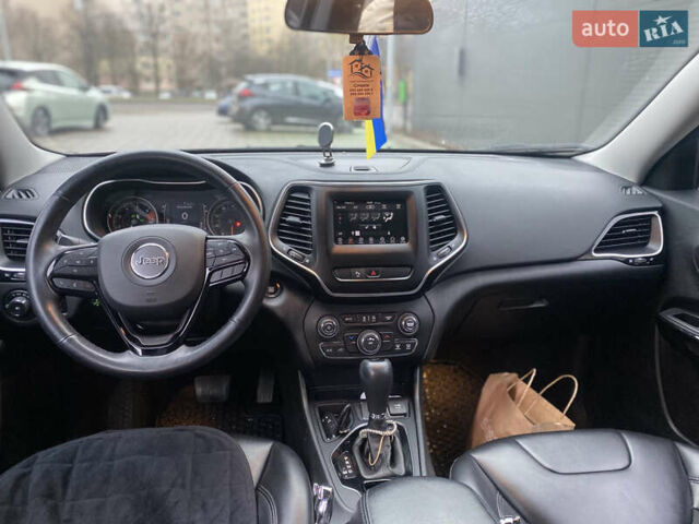 Чорний Джип Cherokee, об'ємом двигуна 2.36 л та пробігом 127 тис. км за 18400 $, фото 5 на Automoto.ua