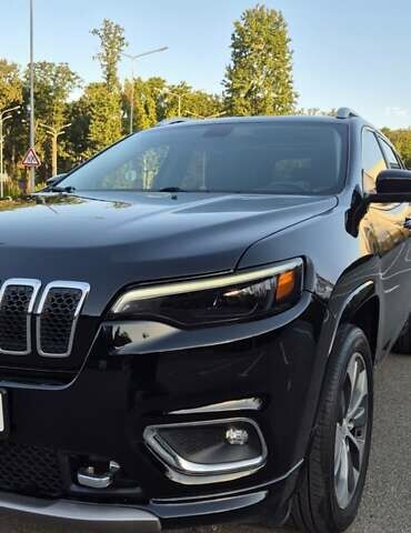 Чорний Джип Cherokee, об'ємом двигуна 2 л та пробігом 175 тис. км за 15900 $, фото 5 на Automoto.ua