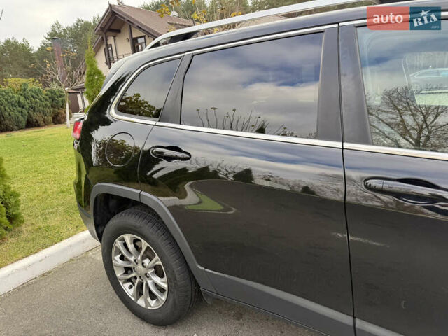 Черный Джип Чероки, объемом двигателя 2.36 л и пробегом 218 тыс. км за 14200 $, фото 12 на Automoto.ua