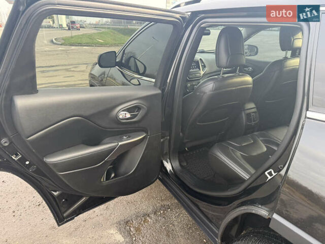 Черный Джип Чероки, объемом двигателя 2.36 л и пробегом 114 тыс. км за 17400 $, фото 34 на Automoto.ua