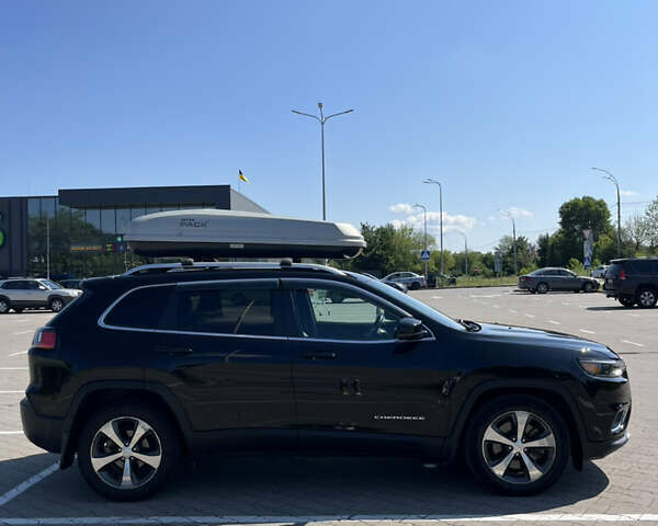 Черный Джип Чероки, объемом двигателя 2.36 л и пробегом 84 тыс. км за 19990 $, фото 4 на Automoto.ua