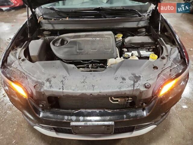 Чорний Джип Cherokee, об'ємом двигуна 3.24 л та пробігом 133 тис. км за 2700 $, фото 11 на Automoto.ua