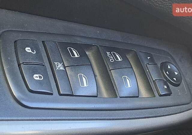 Чорний Джип Cherokee, об'ємом двигуна 2.36 л та пробігом 139 тис. км за 13458 $, фото 28 на Automoto.ua