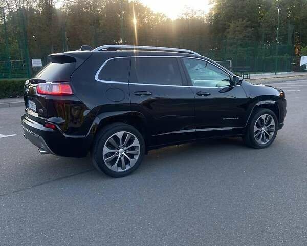 Черный Джип Чероки, объемом двигателя 2 л и пробегом 178 тыс. км за 15000 $, фото 4 на Automoto.ua