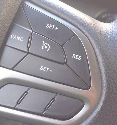 Чорний Джип Cherokee, об'ємом двигуна 2.36 л та пробігом 139 тис. км за 13458 $, фото 20 на Automoto.ua