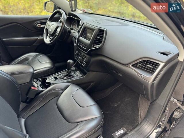 Черный Джип Чероки, объемом двигателя 2.4 л и пробегом 172 тыс. км за 13999 $, фото 10 на Automoto.ua