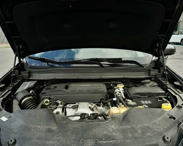 Чорний Джип Cherokee, об'ємом двигуна 1.99 л та пробігом 81 тис. км за 24800 $, фото 31 на Automoto.ua