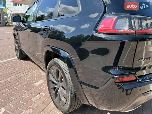 Черный Джип Чероки, объемом двигателя 1.99 л и пробегом 63 тыс. км за 18999 $, фото 8 на Automoto.ua