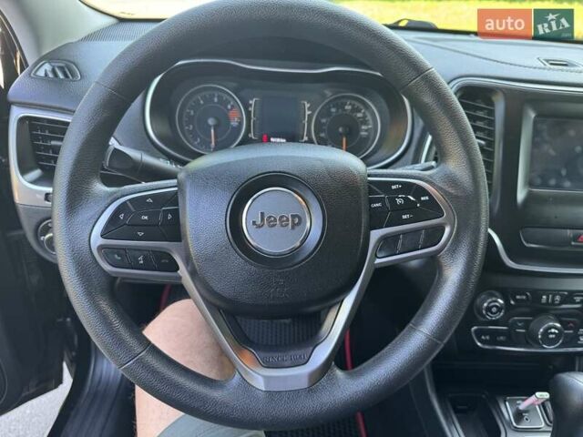 Черный Джип Чероки, объемом двигателя 2.36 л и пробегом 96 тыс. км за 13499 $, фото 29 на Automoto.ua