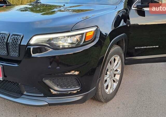 Чорний Джип Cherokee, об'ємом двигуна 2.36 л та пробігом 139 тис. км за 13458 $, фото 12 на Automoto.ua