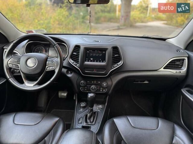 Черный Джип Чероки, объемом двигателя 2.4 л и пробегом 172 тыс. км за 13999 $, фото 9 на Automoto.ua
