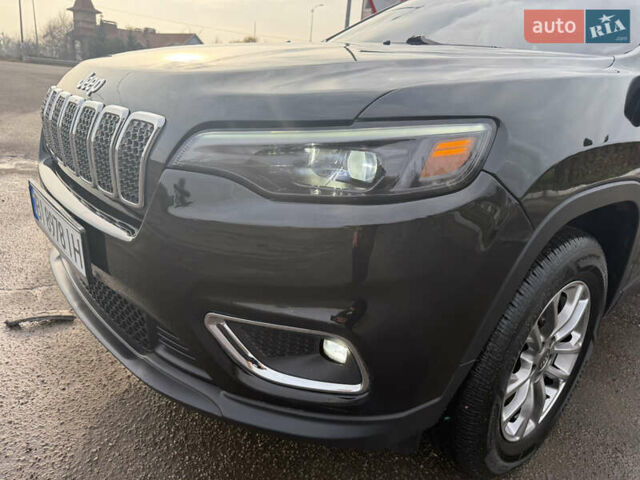 Черный Джип Чероки, объемом двигателя 2.36 л и пробегом 114 тыс. км за 17400 $, фото 15 на Automoto.ua