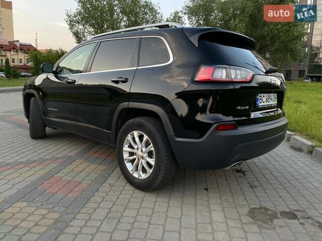 Чорний Джип Cherokee, об'ємом двигуна 3.2 л та пробігом 132 тис. км за 17600 $, фото 4 на Automoto.ua