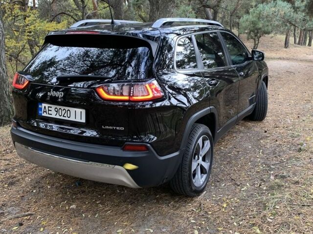 Чорний Джип Cherokee, об'ємом двигуна 0.24 л та пробігом 144 тис. км за 16500 $, фото 3 на Automoto.ua