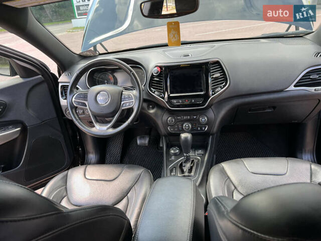 Черный Джип Чероки, объемом двигателя 1.99 л и пробегом 63 тыс. км за 18999 $, фото 30 на Automoto.ua