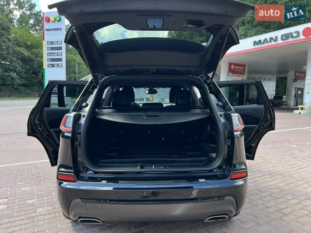 Черный Джип Чероки, объемом двигателя 1.99 л и пробегом 63 тыс. км за 18999 $, фото 33 на Automoto.ua