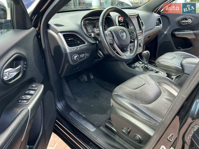 Черный Джип Чероки, объемом двигателя 1.99 л и пробегом 63 тыс. км за 18999 $, фото 37 на Automoto.ua