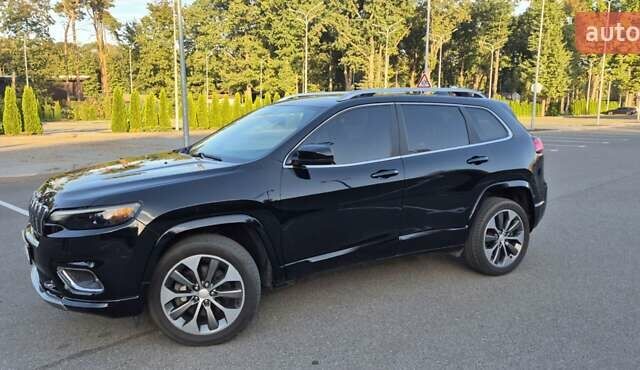 Чорний Джип Cherokee, об'ємом двигуна 2 л та пробігом 175 тис. км за 15900 $, фото 7 на Automoto.ua