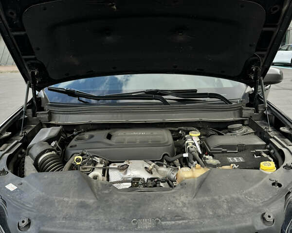 Чорний Джип Cherokee, об'ємом двигуна 1.99 л та пробігом 81 тис. км за 24800 $, фото 30 на Automoto.ua