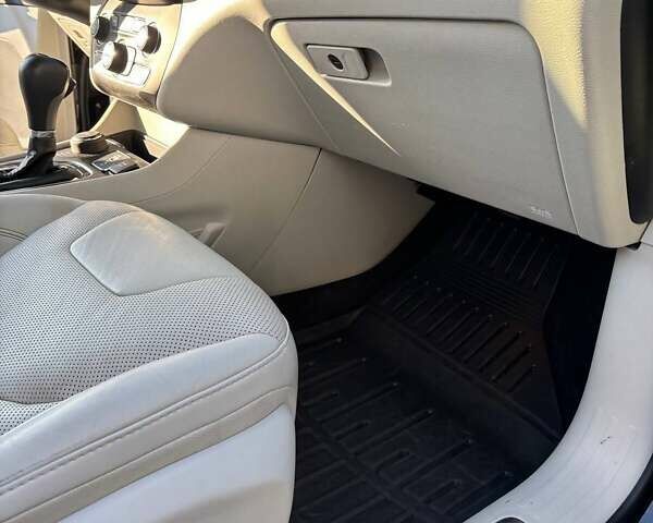 Черный Джип Чероки, объемом двигателя 3.24 л и пробегом 75 тыс. км за 18700 $, фото 14 на Automoto.ua