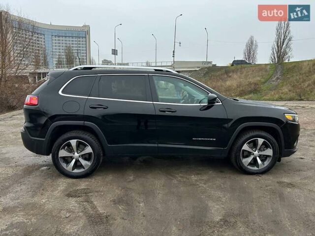 Черный Джип Чероки, объемом двигателя 3.24 л и пробегом 77 тыс. км за 24500 $, фото 6 на Automoto.ua