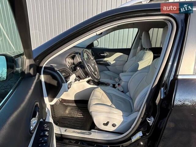 Черный Джип Чероки, объемом двигателя 3.24 л и пробегом 75 тыс. км за 18700 $, фото 11 на Automoto.ua