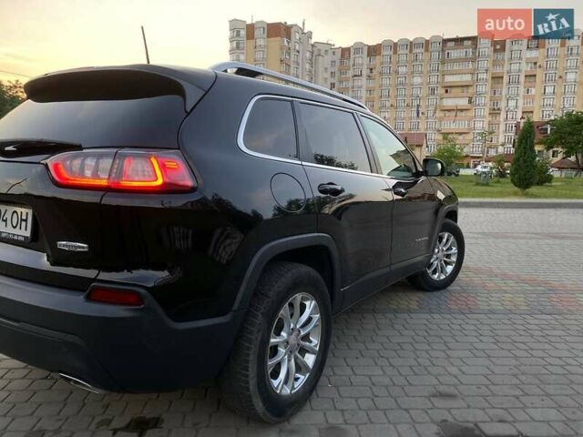 Чорний Джип Cherokee, об'ємом двигуна 3.2 л та пробігом 132 тис. км за 17600 $, фото 2 на Automoto.ua