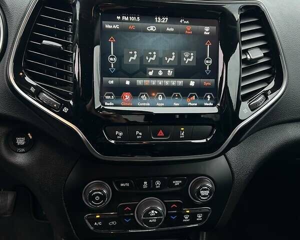 Черный Джип Чероки, объемом двигателя 3.24 л и пробегом 77 тыс. км за 24500 $, фото 17 на Automoto.ua