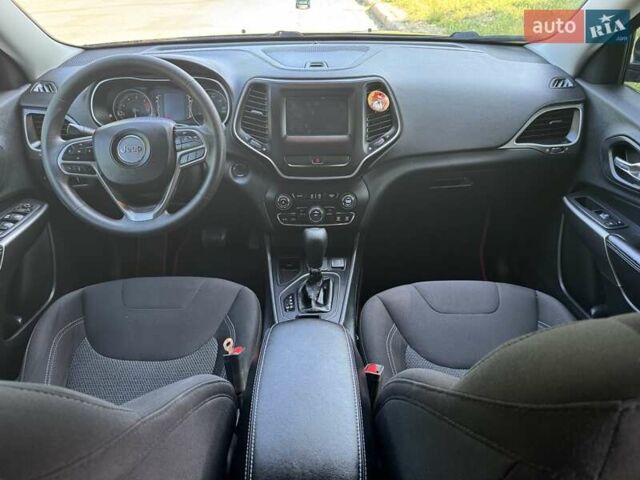 Черный Джип Чероки, объемом двигателя 2.36 л и пробегом 96 тыс. км за 13499 $, фото 14 на Automoto.ua