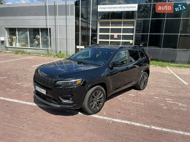 Черный Джип Чероки, объемом двигателя 1.99 л и пробегом 63 тыс. км за 18999 $, фото 3 на Automoto.ua