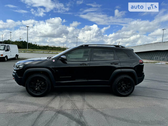 Чорний Джип Cherokee, об'ємом двигуна 1.99 л та пробігом 81 тис. км за 24800 $, фото 3 на Automoto.ua