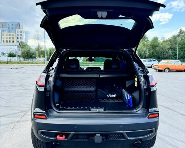 Чорний Джип Cherokee, об'ємом двигуна 1.99 л та пробігом 81 тис. км за 24800 $, фото 21 на Automoto.ua