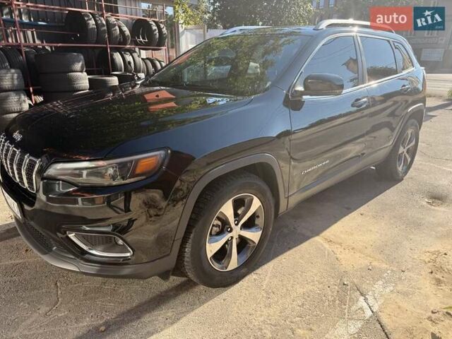 Чорний Джип Cherokee, об'ємом двигуна 1.99 л та пробігом 149 тис. км за 18300 $, фото 2 на Automoto.ua