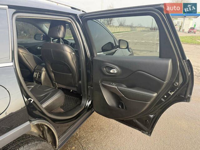 Черный Джип Чероки, объемом двигателя 2.36 л и пробегом 114 тыс. км за 17400 $, фото 38 на Automoto.ua