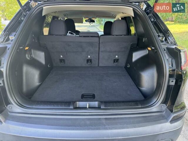 Черный Джип Чероки, объемом двигателя 2.36 л и пробегом 96 тыс. км за 13499 $, фото 26 на Automoto.ua